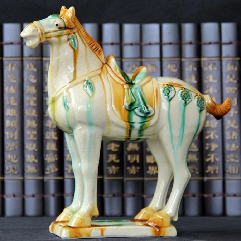 Tang Sancai Blue Glazed War Horse antica porcellana uneared in imitazione museo antico cavallo decorazione