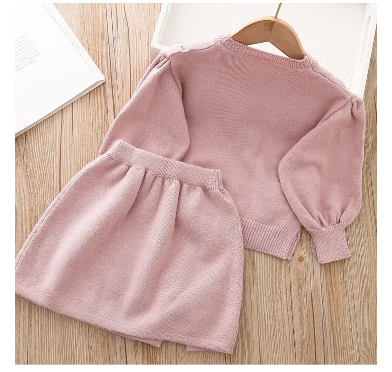 Girls Knitted Long sleeved Set Skirt Autumn/Winter New Warm Baby Bow Sweater Half length Skirt Korean casual two-piece set