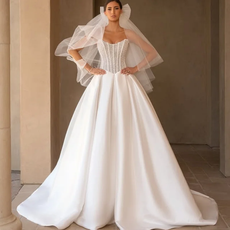 Satin White Wedding Dresses off-shoulder The corset decal Bridal Gowns A skirt pearl decoration multi-layer Made ﻿Customize