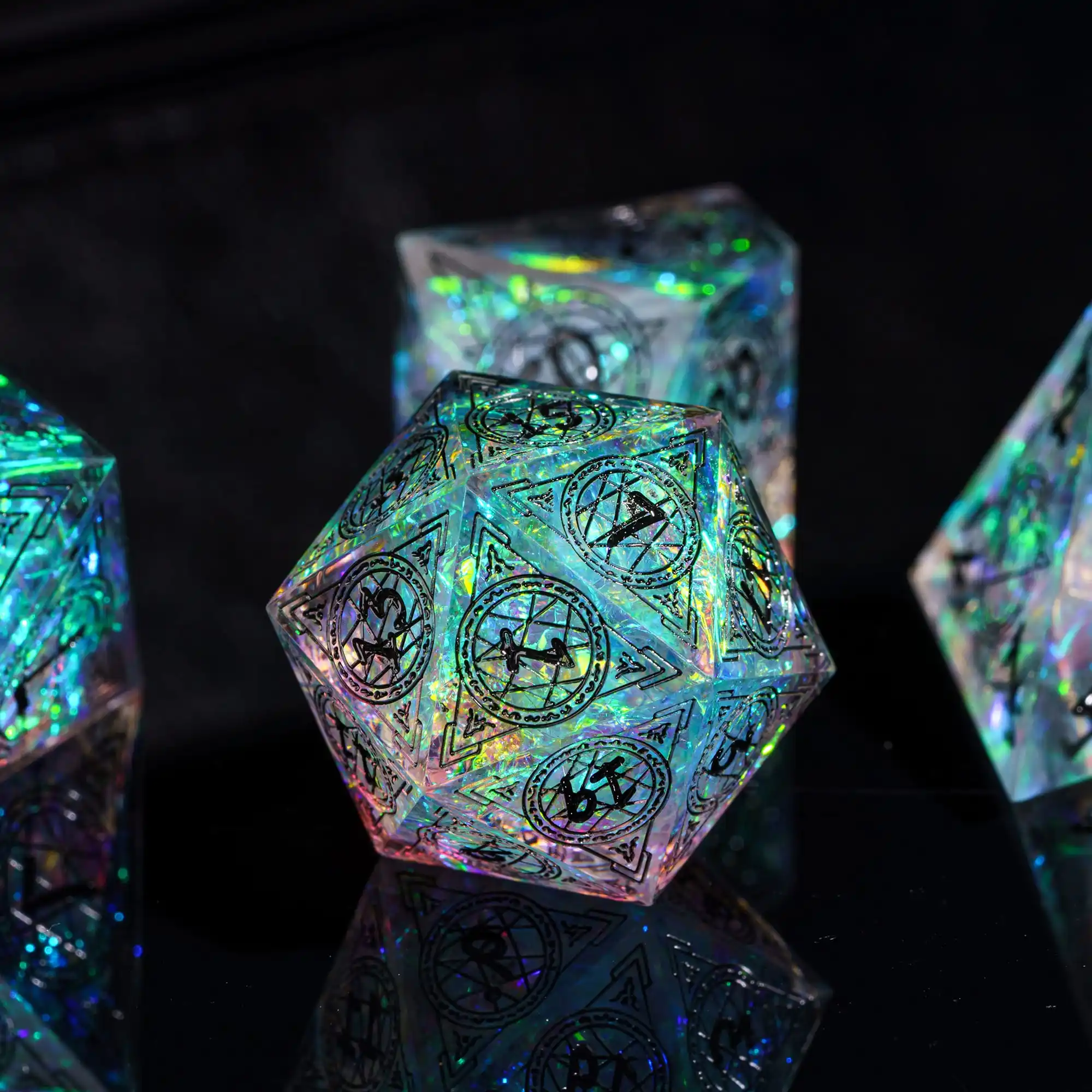 Jeu de dés polyédriques à bords pointus, 7 pièces, design de camp magique, pour jouer à plusieurs styles