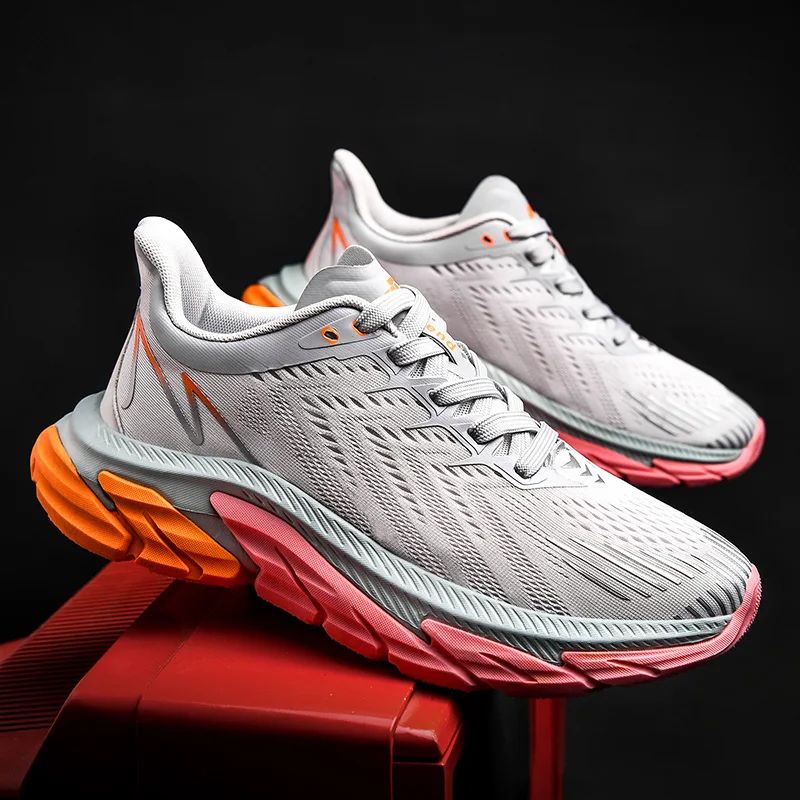 

2023 Summer Men Running Shoes Lightweight Sport Shoes Mesh Breathable Casual Sneakers Non-Slip Outdoor for Men New Arrival