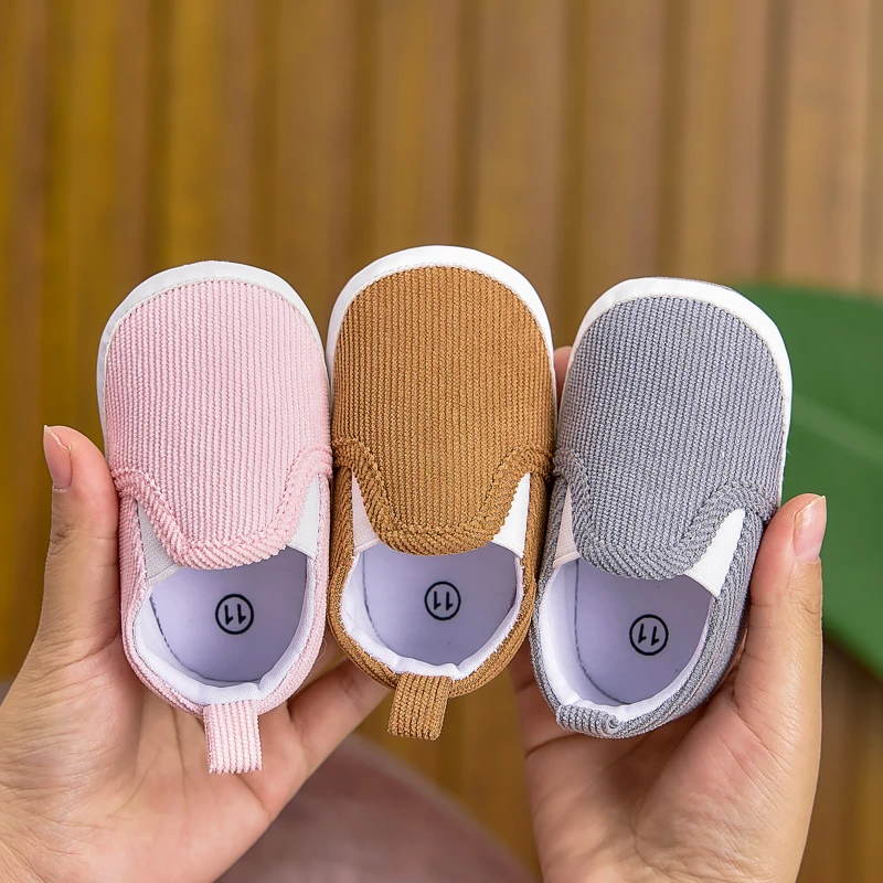 

Baby Slip-On Shoes, Soft-Soled Pre-Walking Shoes for 0-1 Year Old Boys and Girls, Spring and Autumn Models