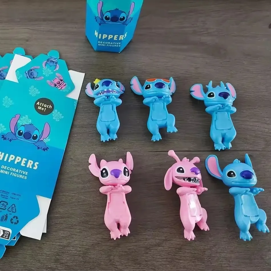 Hot Blind Box Mini Stitch Action Figures Decorazione per ufficio auto Generazione Giocattoli per bambini di animali in piedi Serie Regali a sorpresa