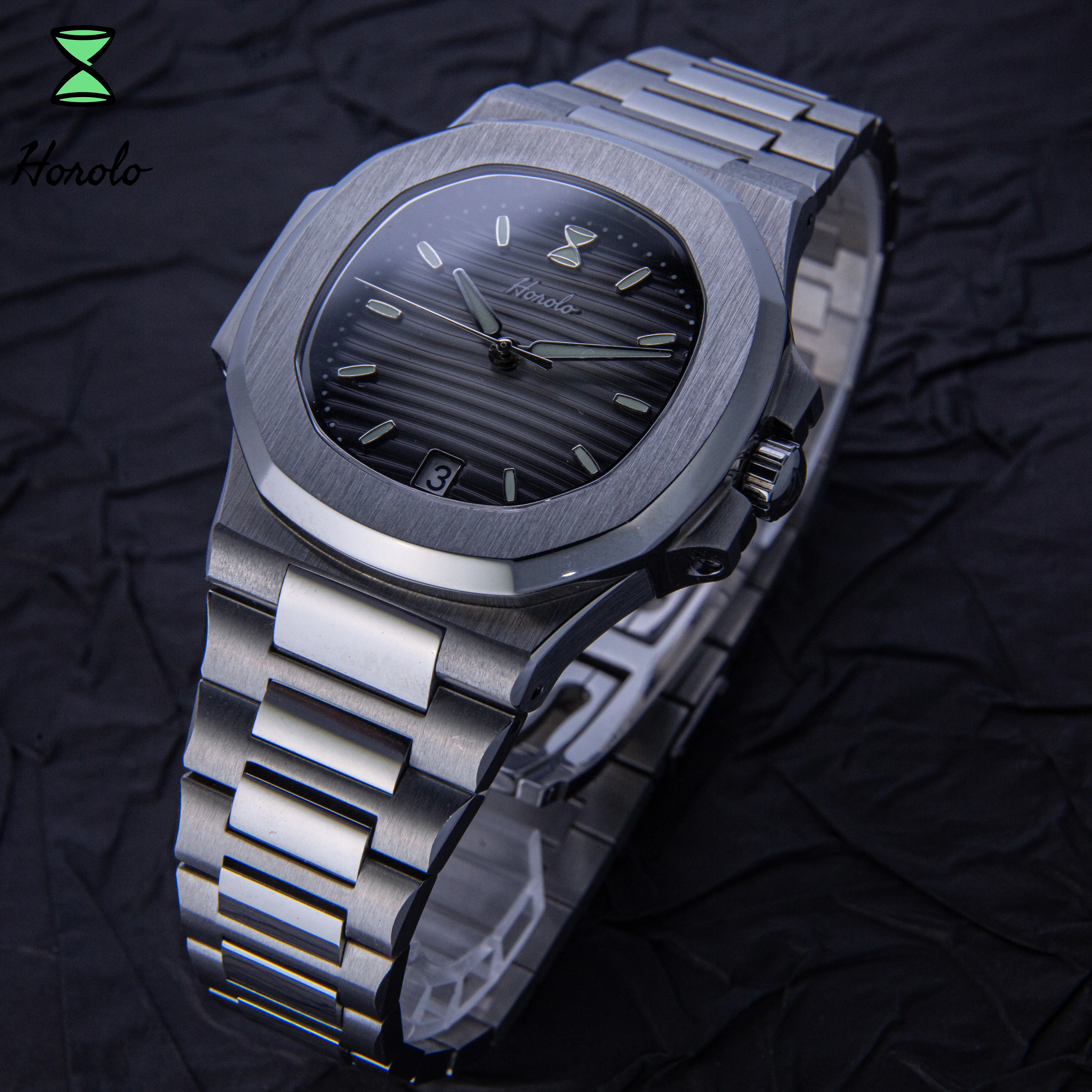 

Horolo Men's Automatic Watch NH35A Luminous Diver 100M WaterResistant Sapphire Crystal Stainless Steel 316L Men's Wristwatc