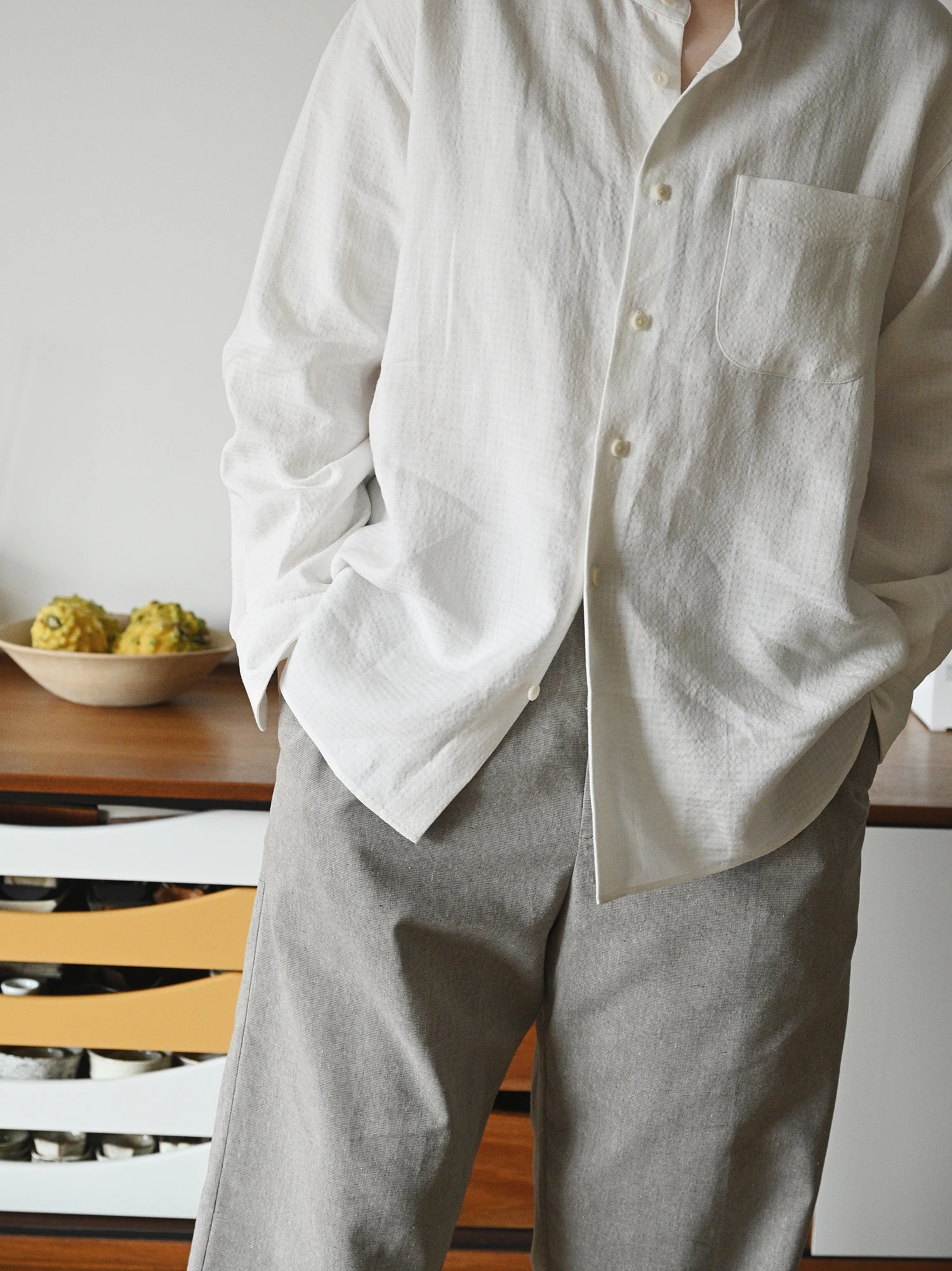 

Мужская повседневная льняная рубашка Furen Club с круглым вырезом, базовая, из льняной ткани Bubble, солевого белого цвета, комфортная, дышащая, свободного кроя, с длинным рукавом