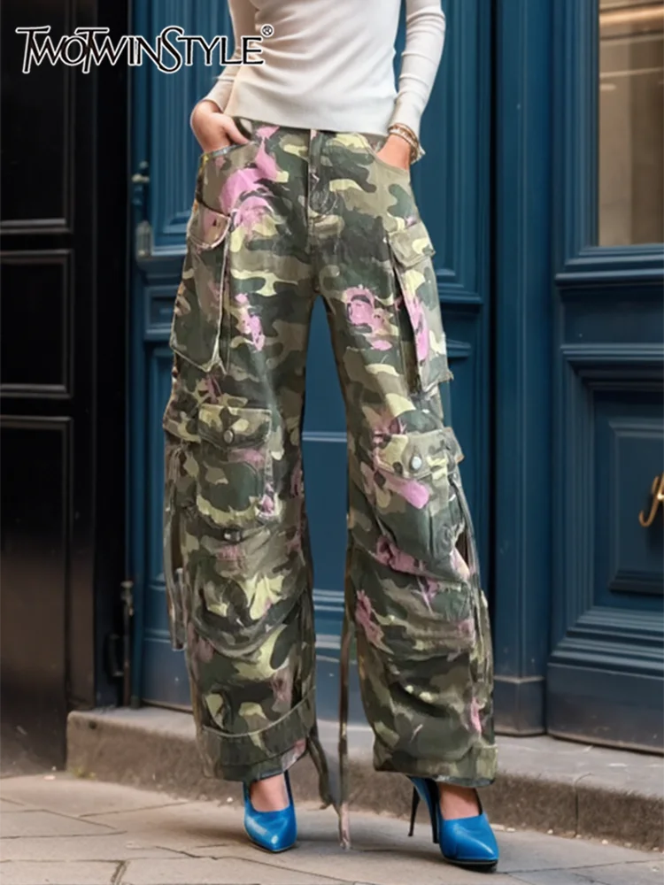 

TWOTWINSTYLE Colorblock Loose Camouflage Pant For Women High Wiast Patchwork Pockets Streetwear Casual Cargo Pants Female New