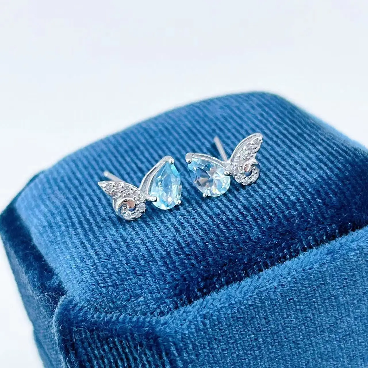 Best Seller Topaz Fine Jewelry Woman Topaz Stud Earrings With Natural Sky Blue Topaz Gemstone 4*6mm Earrings Best Lady Gift