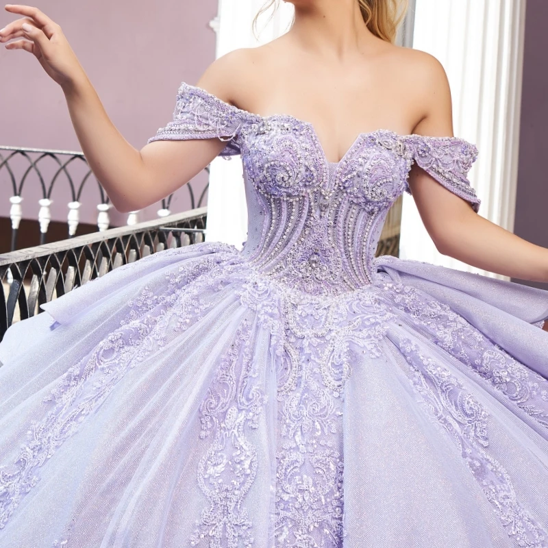 Abiti Quinceanera lucidi lilla chiaro con spalle scoperte Abito da ballo dolce 16 Abito applique in pizzo con perline Tull Abiti da festa di compleanno