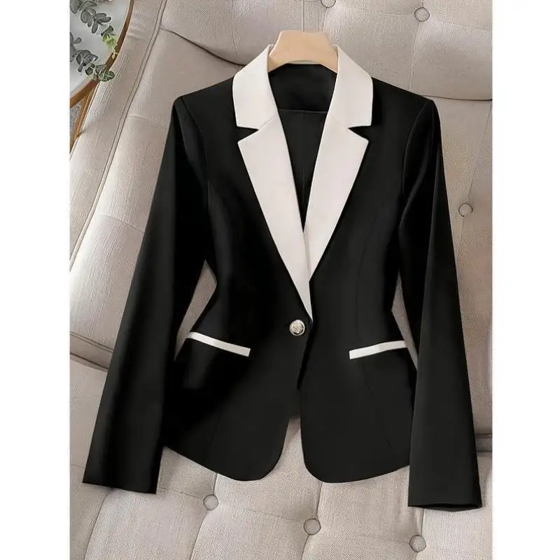 

Women's Bla And White Contrast Collar Single Button Casual Sport Suit Seven Sve Autumn Season Faionable Ele