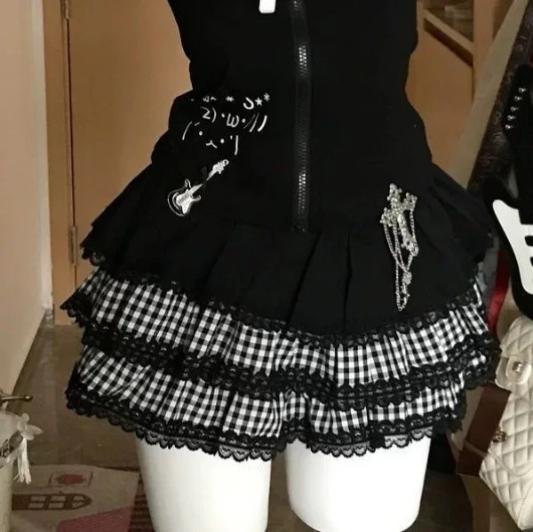 Harajuku Y2K Lace Sexy Cake Dark Punk Fluffy Versatile Skirt Subculture Splicing Plaid Skirt Girl (without accessories)