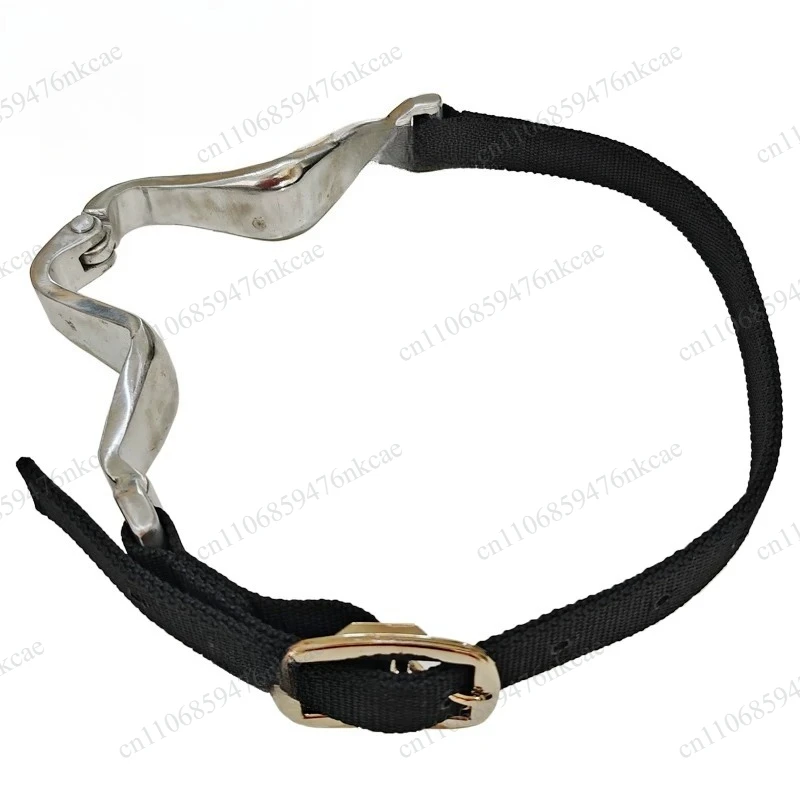 Horse harness,  throat clip,  shelter supplies, horse health care, correcting bad habits of horses