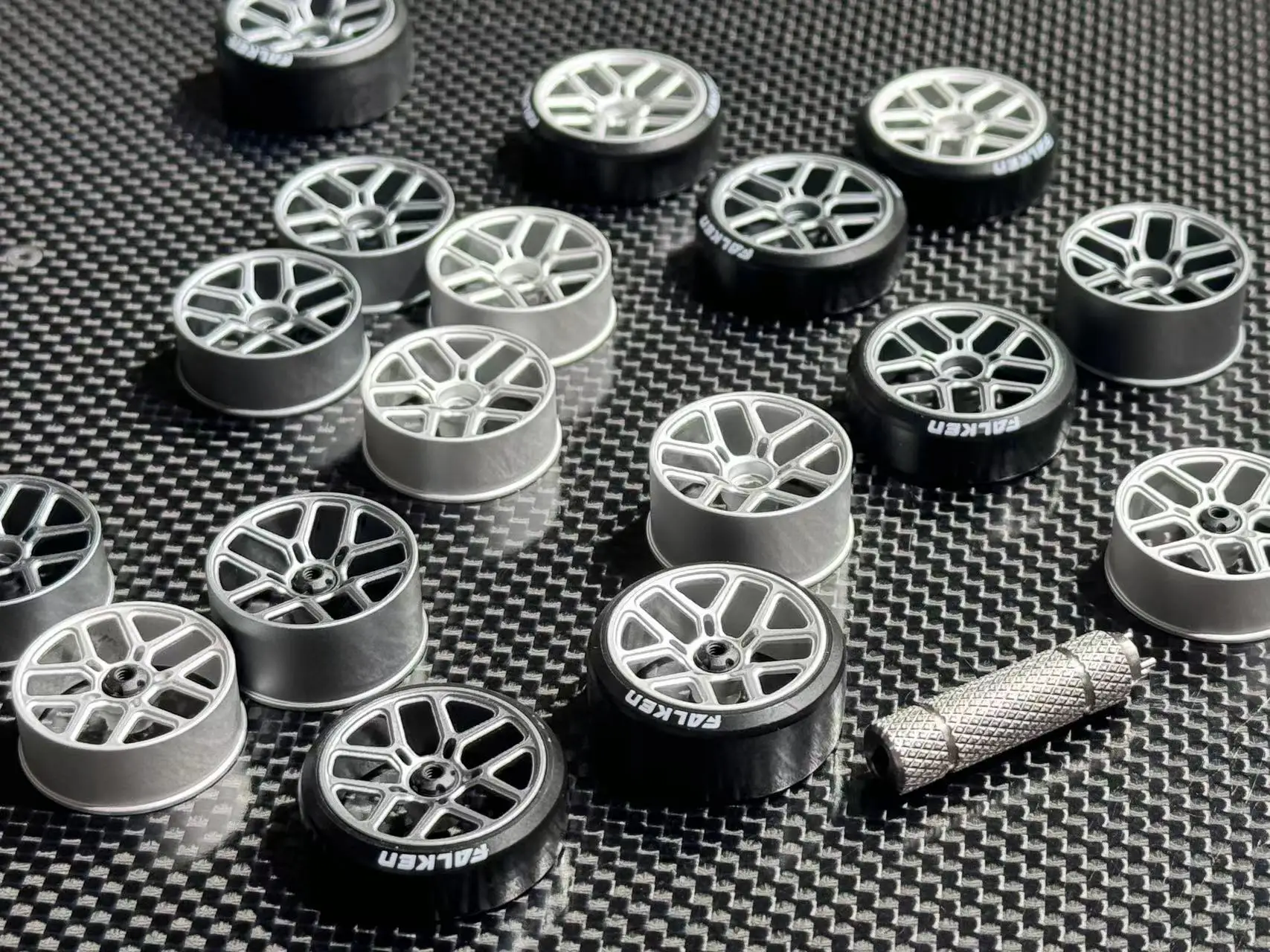 LSD 1/24 22MM Y MINIZ AWD CNC Wheel Grey 2PCS LS Studio