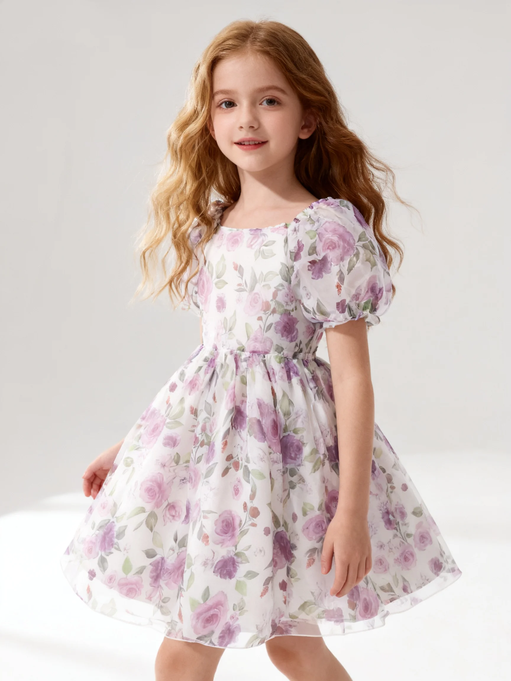 Süßes Sommermädchenkleid mit quadratischem Ausschnitt und Blasenärmeln, Blumendruck, Prinzessinnenkleid, schlankmachendes und damenhaftes Kleid