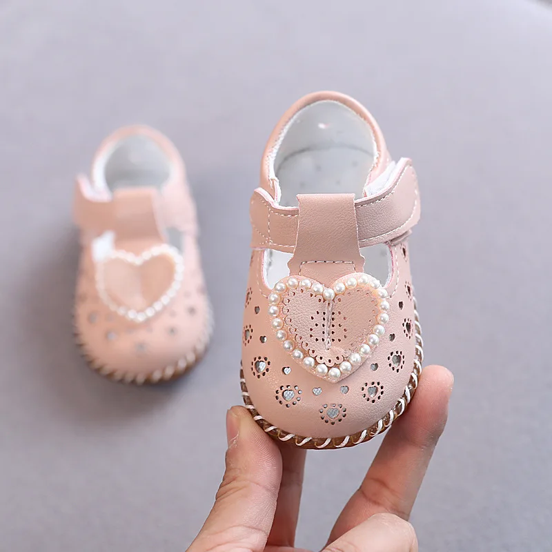 

Summer New Girls' Sandals Children's Soft Sole Hollow out breathable Shoes Trendy Princess Shoes Walking Shoes