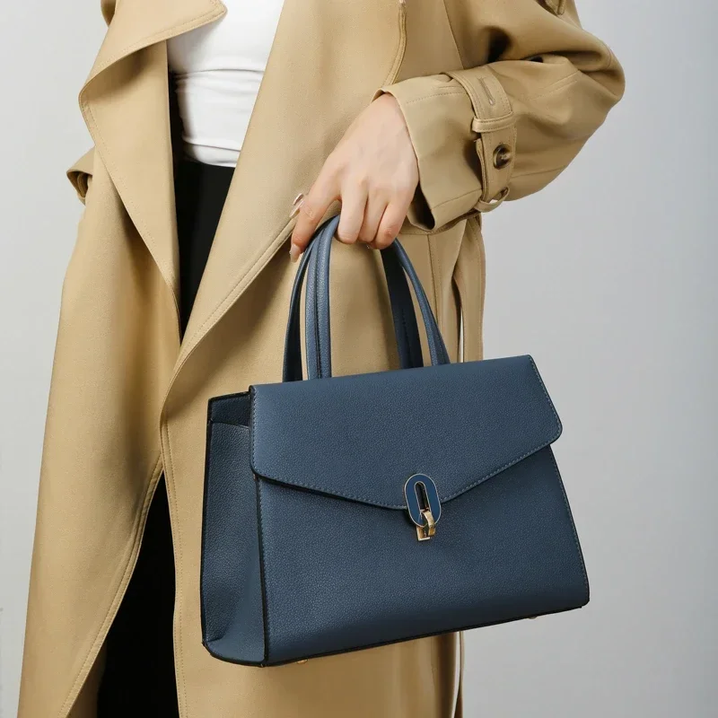 Sacs fourre-tout monochromes en cuir PU pour femmes, couture polyvalente, sac à main de haute qualité, fourre-tout décontracté de grande capacité, nouveau sac à main en vente, 2024