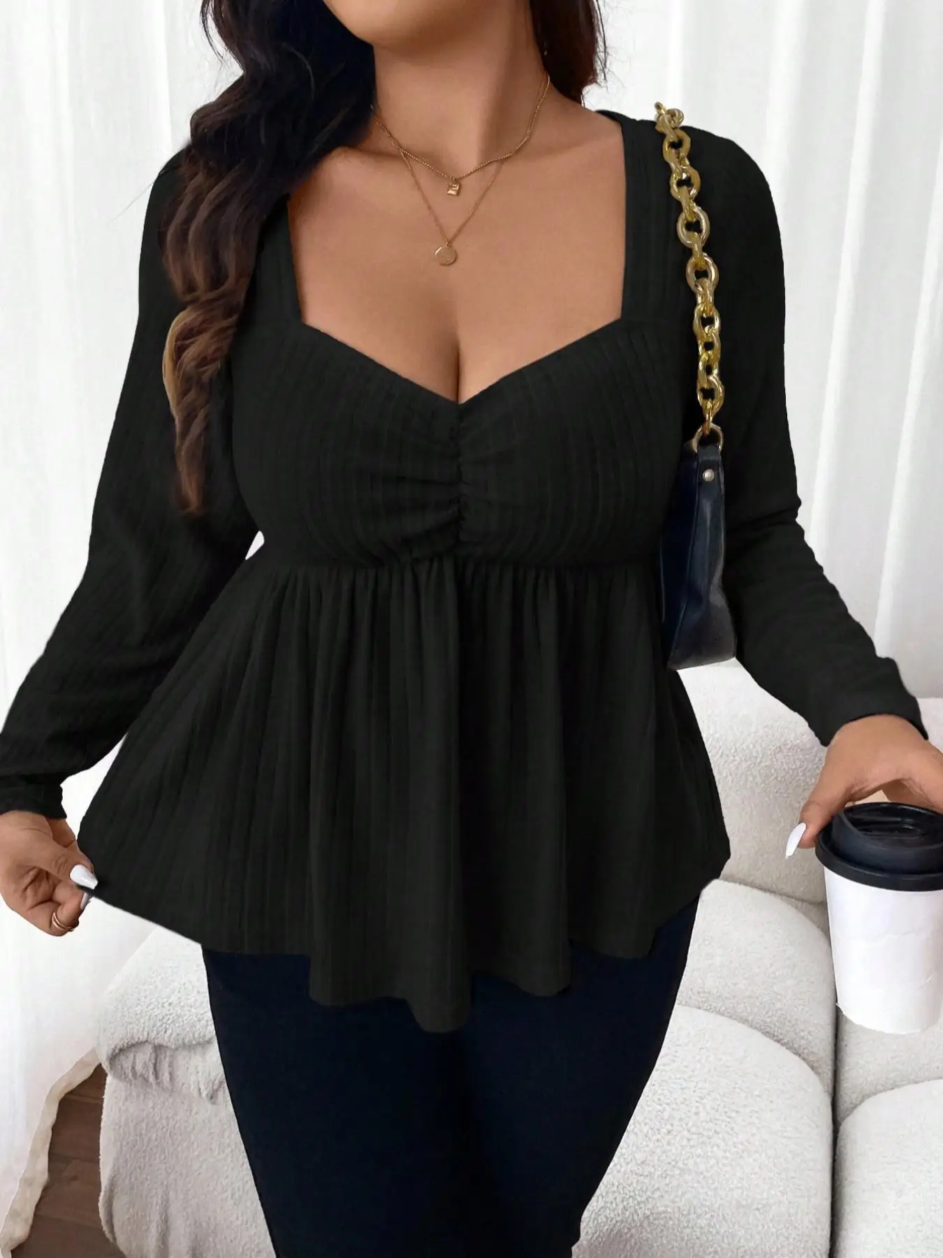 

Plus Size T-Shirt, Casual Loose-Fitting Design Ideal for Ages 25 to 54, Comfortable Knitting Fabric for Fall & Winter