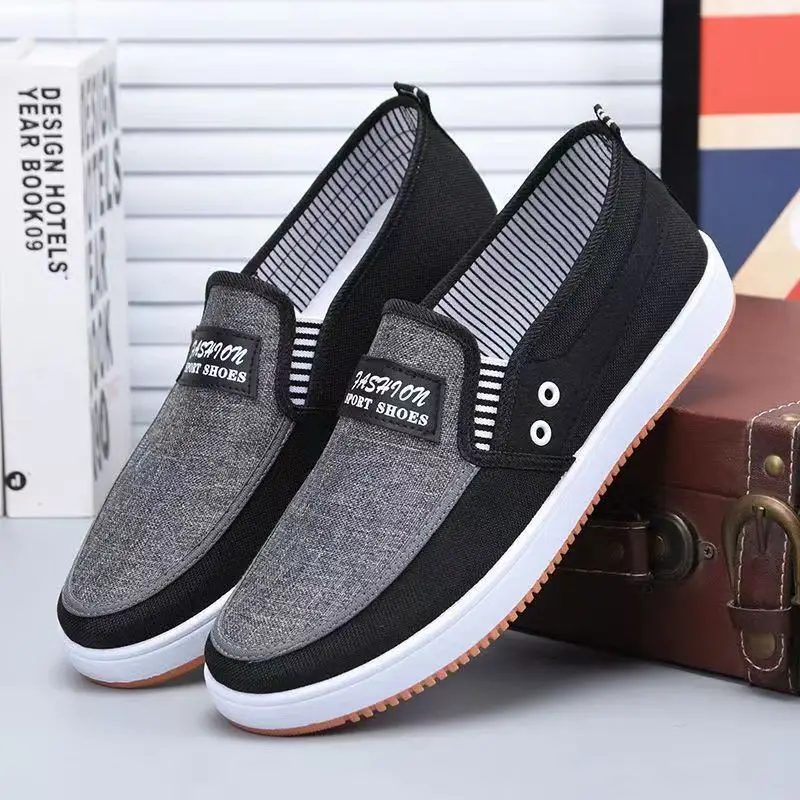 

Men's Fashionable Solid Knitted Running Shoes - Lightweight, Breathable, Non-Slip - Perfect Sports Shoes for Outdoor Adventures