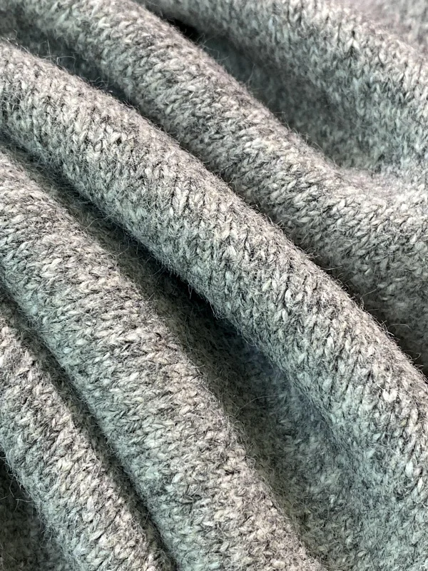   Maglione lavorato a maglia da uomo con cerniera e miscela di fibra rigenerata, morbido e liscio, colore caldo invernale