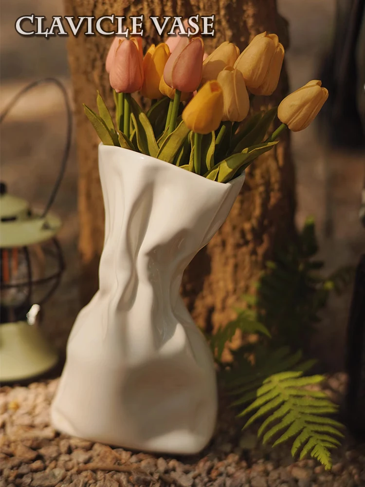 Simple Cream Ceramic Pleated Vase, Fresh Flowers, Hydroponic Flower Arrangement, Living Room, Dining Room, Dry Flower Decoration