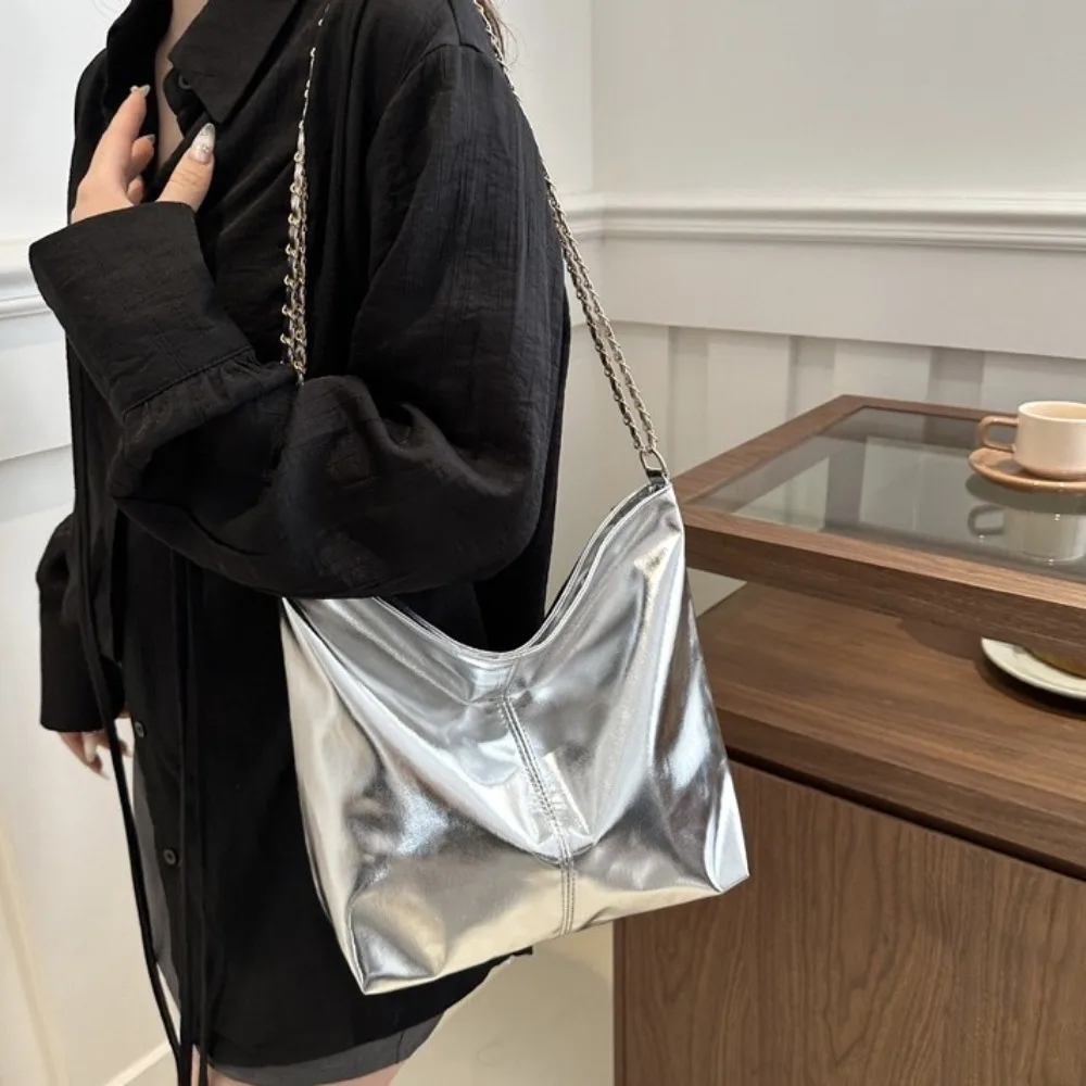 

Fashion Shiny PU Leather Tote Bag Solid Color Large Capacity Chain Shoulder Bag Purse Shopping Bag Women Handbag Daily