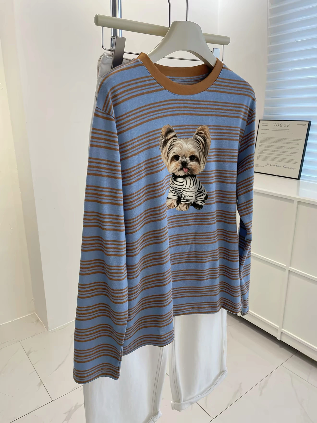 Loose Fit Women's Long Sleeve round Neck T-Shirt Casual Basic Top White Enhancing Blue Stripes Design Autumn Season Fashion