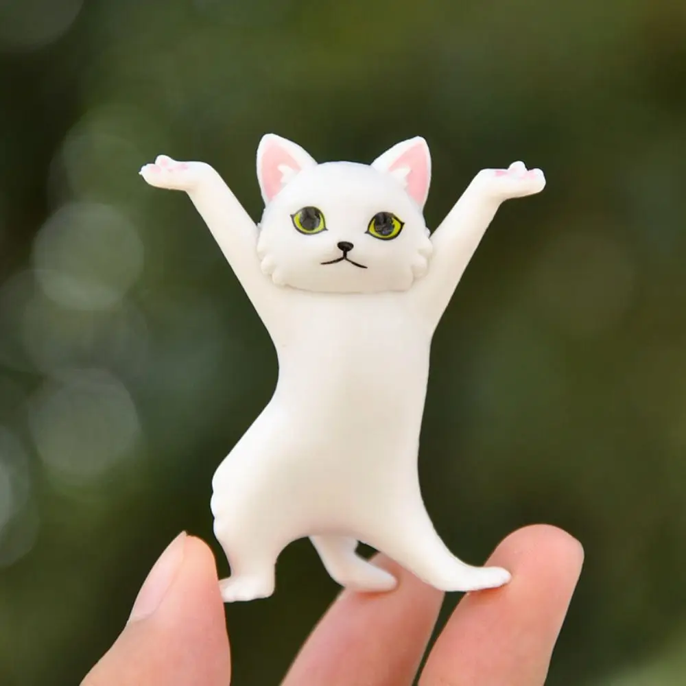 Decoration Crafts Hand-made Cat Miniatures PVC Cartoon Cat Pen Holder Cute DIY Car Cat Ornaments Gift Toys