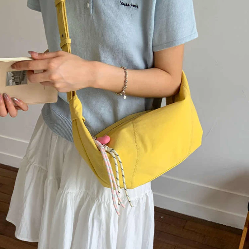 Borsa di tela semplice stile coreano per le donne Estate pendolarismo quotidiano Borsa a tracolla versatile Borse da cuscino casual in tinta unita