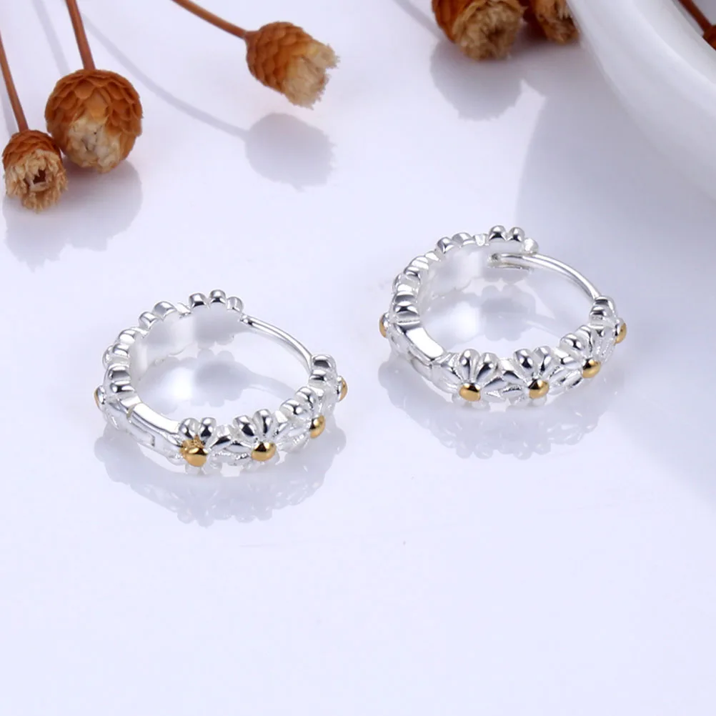 

Silver Little Daisy Fashion Adjustable Women Ring Smooth Surface Sweet Open Bridesmaid Rings Glamour Everyday Style Excellent