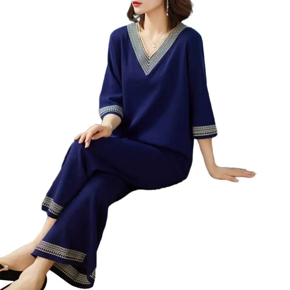 

Women Suits Middle-aged Women Suits Chic V Neck Suit Set for Middle-aged Casual Fashionable Comfortable Minimalistic Style