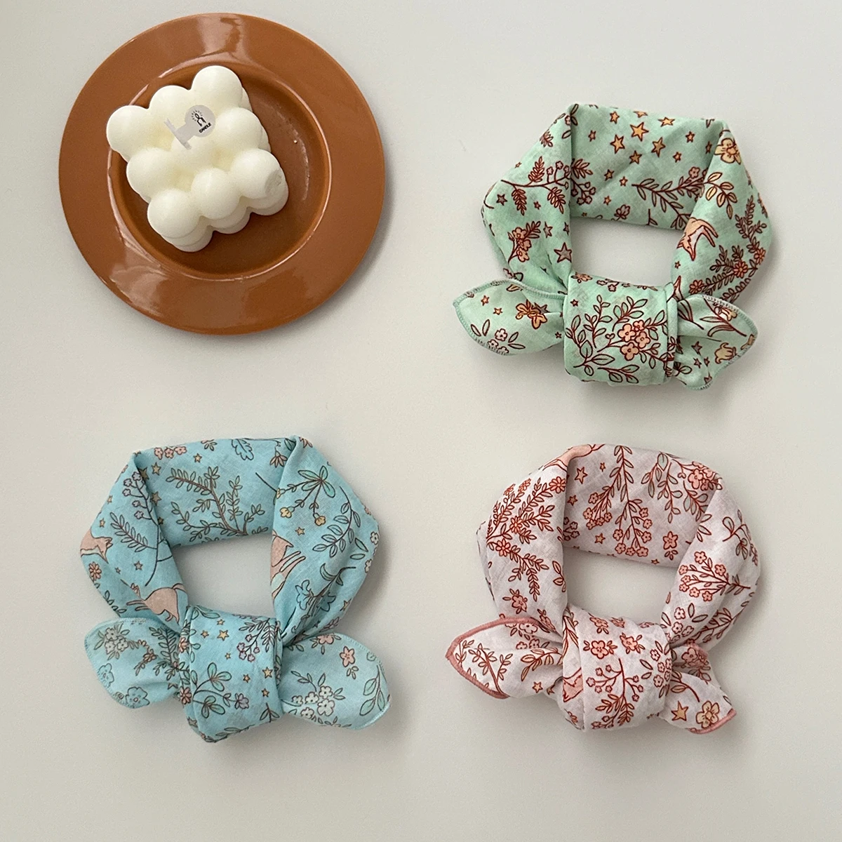 زوج من وشاح نسائي بنمط الثعلب الزهري، عصابة رأس ناعمة وخفيفة الوزن ومتعددة الوظائف للرقبة، إكسسوارات أزياء الربيع والخريف، تصميم مخطط ذو ملمس نباتي لامع