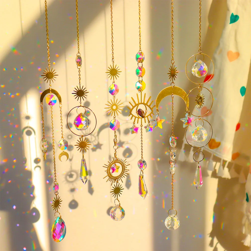 Crystal Wind Chimes Suncatcher Rainbow Prism Hanging Decor for Garden Window Christmas Tree Home Decor Sun Light Reflection Gift