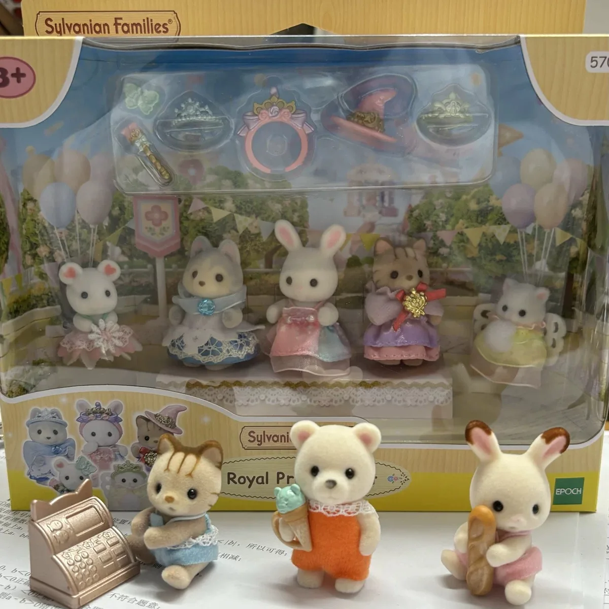 Sylvanian Families อะนิเมะสาวตัวเลขชุดเด็กรูปเฟอร์นิเจอร์ Royal Princess ชุด Pvc รูปปั้นตุ๊กตาคอลเลกชันเครื่องประดับ