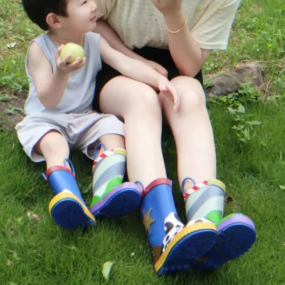 

Disney cartoon kids Toy Story Rain Boots Student Rain Boots Children's Fashion Family Matching shoes