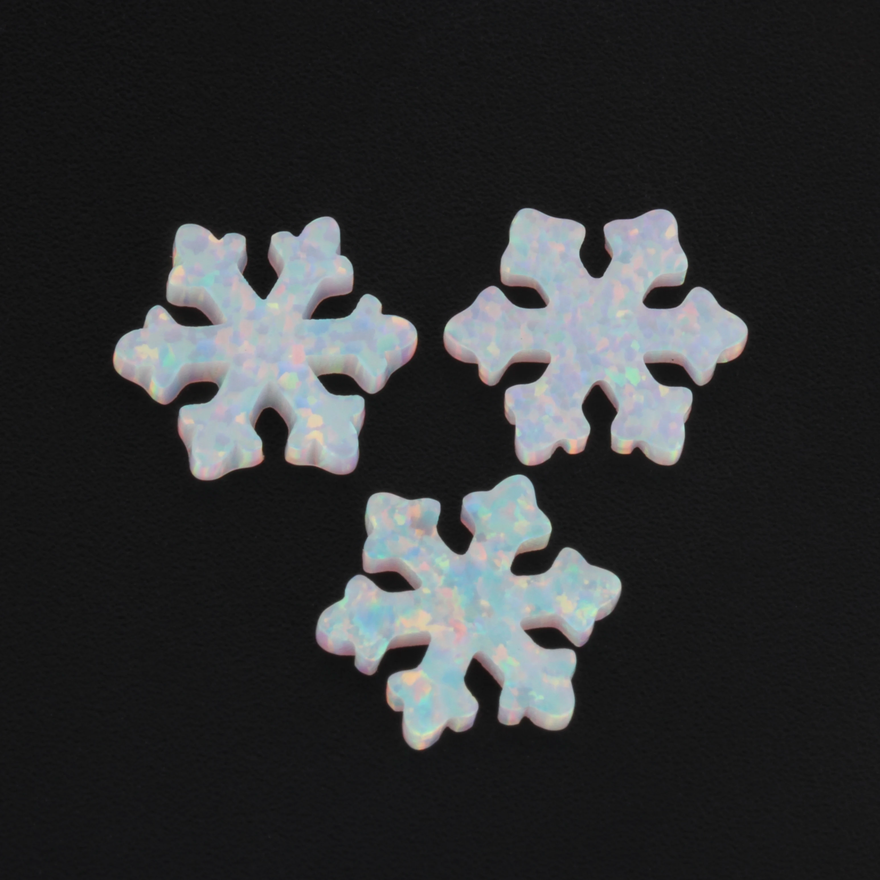 

New Arrival Christmas Design Jewelry Stone Snowflake Xmas Tree Synthetic Opal DIY Color Pendant for Making Chain