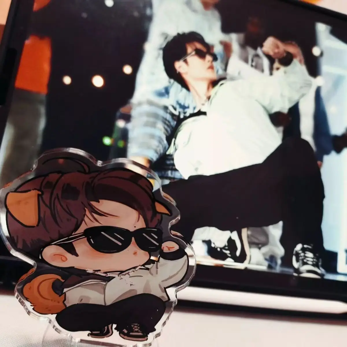 Bojun、Xiao の小さな犬 Bobo、Snow Rabbit Zan Zan、回転スタンザ、Xiao Zhan、Wang Yibo が周囲をサポート スタンディング サイン