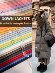 Piumino impermeabile tessuto opaco traspirante al metro per giacche da esterno cappotti cucito indossabile sottile panno di poliestere blu