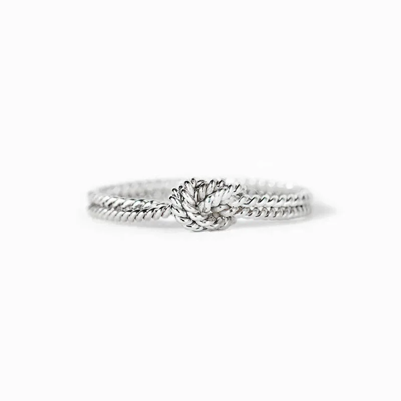 European and American Minimalist Style Metallic Small Ring, Women's New Fashion Temperament, Attending Banquet Accessories