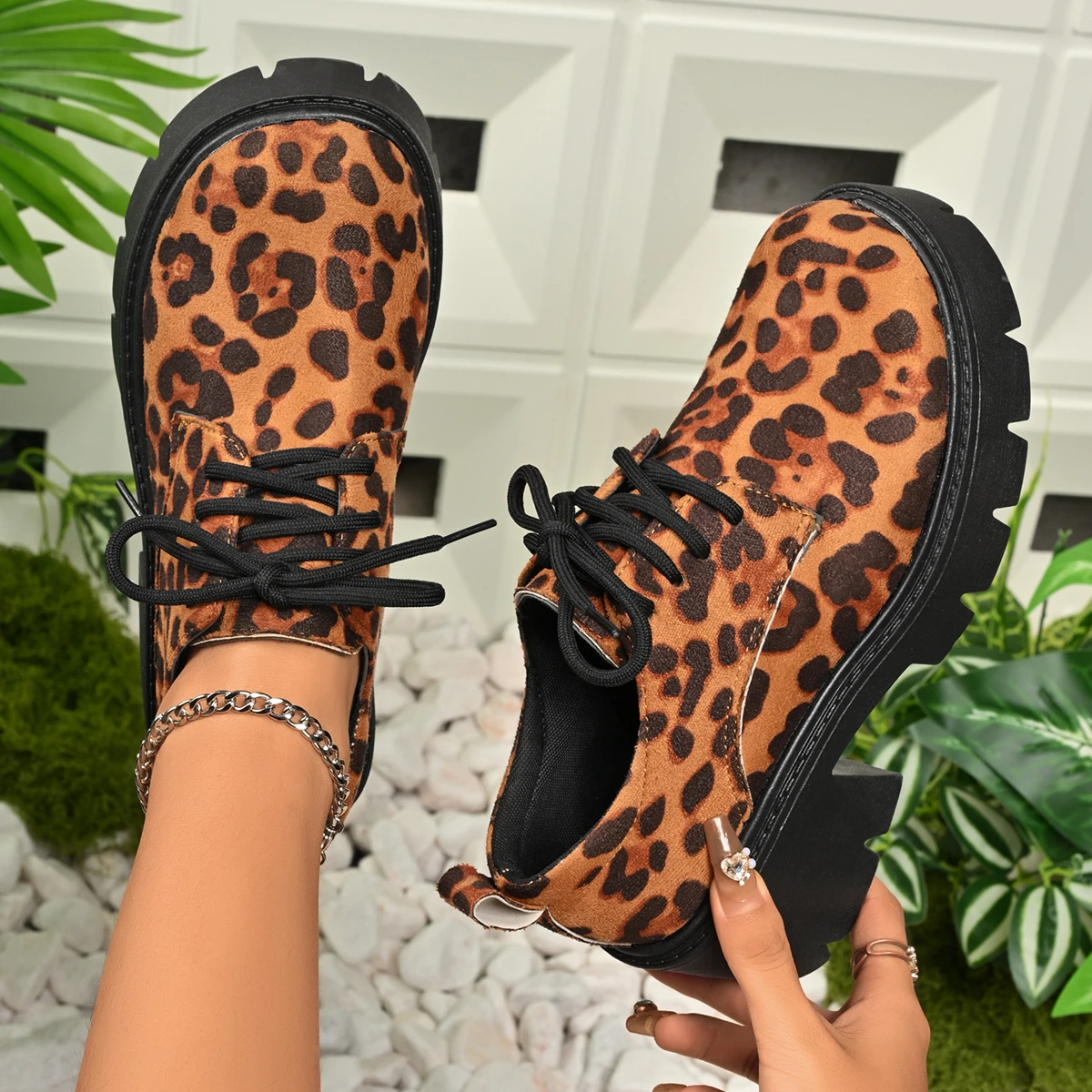 

Новая модная удобная женская обувь, весенне-осенняя элегантная одинарная обувь с круглым носком и шнуровкой на квадратном каблуке на толстой подошве