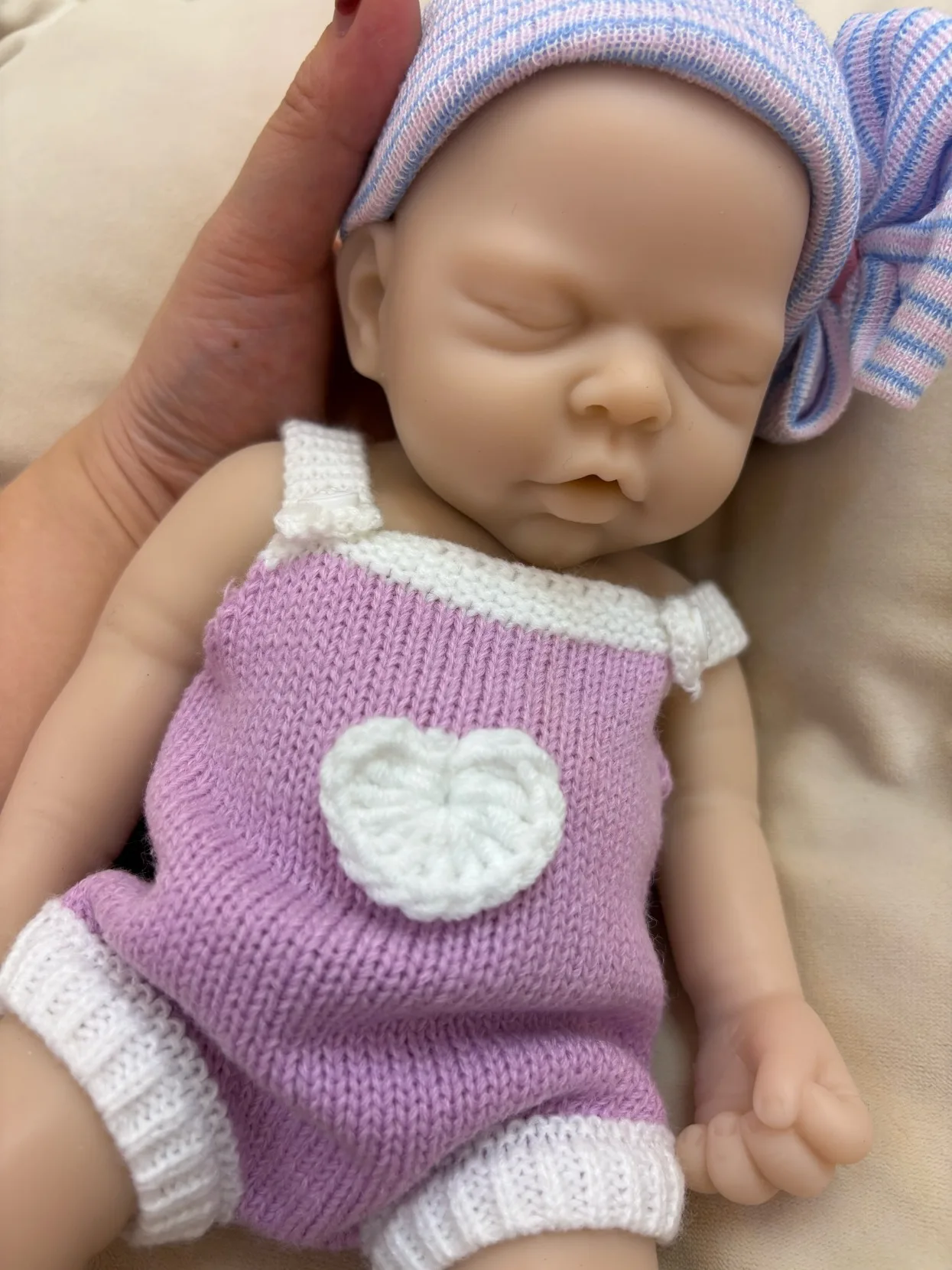 

13 Inch Sleeping Unpainted Silicone Lifelike Newborn Baby Doll Soft Touch Bebe Reborn Doll Girl For Children Birthday Gifts