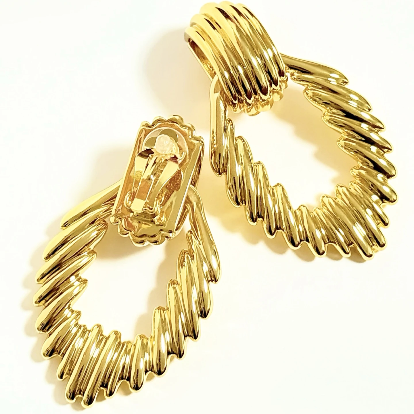 Europe Top Quality Vintage Brass Plated 18K Gold Exaggerated Ear Clip Earrings Luxury Jewelry Woman Designer