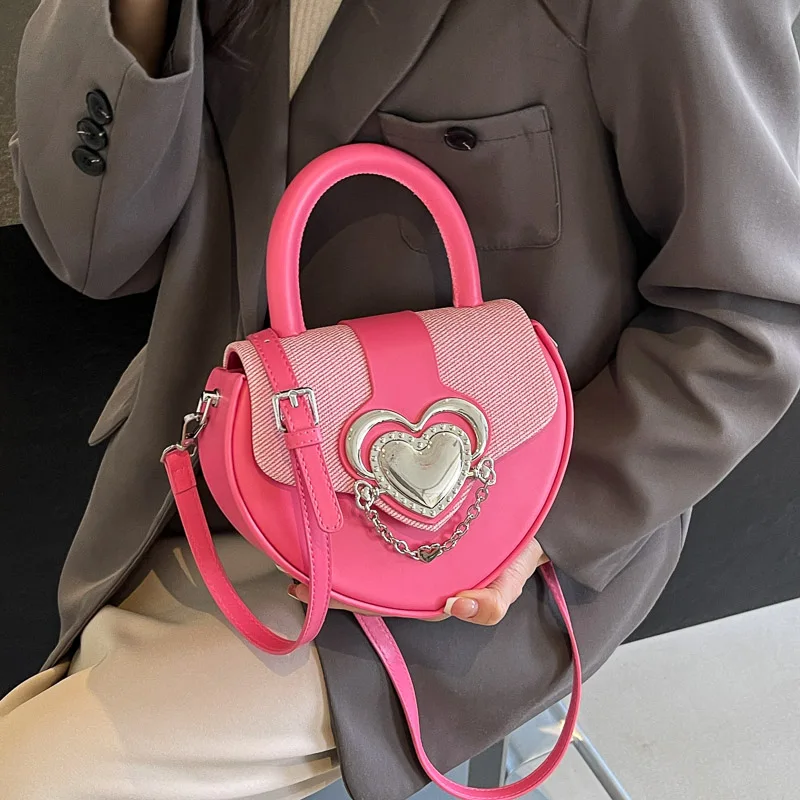 Pink Heart shaped Girl Heart Handheld Bag 2024 New Trendy and Fashionable Design for a Small Crowd Crossbody Bag Korean Popular