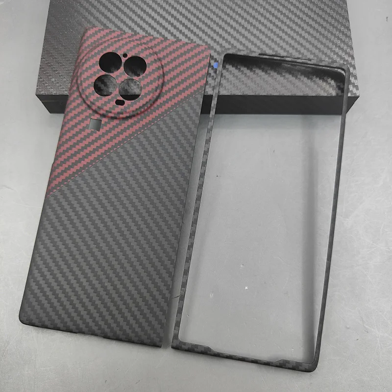 

Ультратонкий защитный чехол из углеродного волокна для VIVO X Fold 2