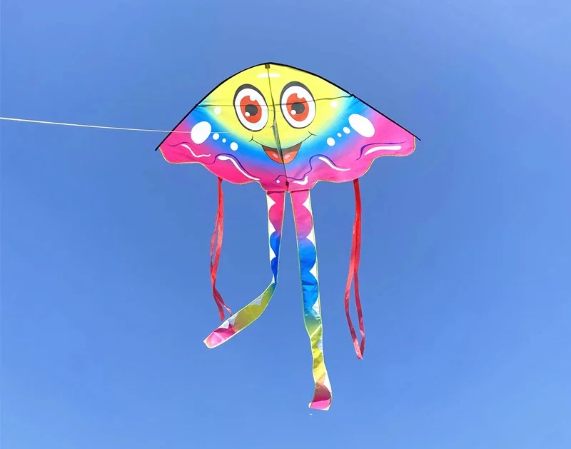 free shipping new smiling kites flying toys for children kites line professional winds kites for kids inflatable toys parachute