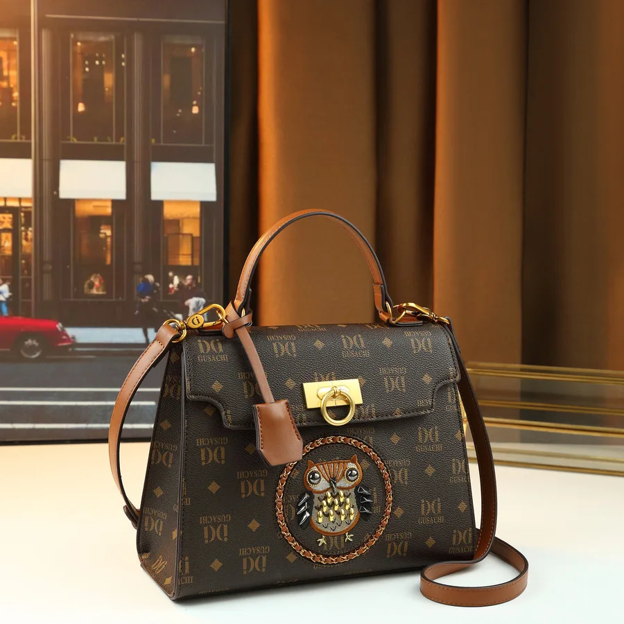 Fashionable Textured Leather Diaper Bag For Women Chic Retro Crossbody Handbag Unique Designer Vintage Style Large Capacity Tote