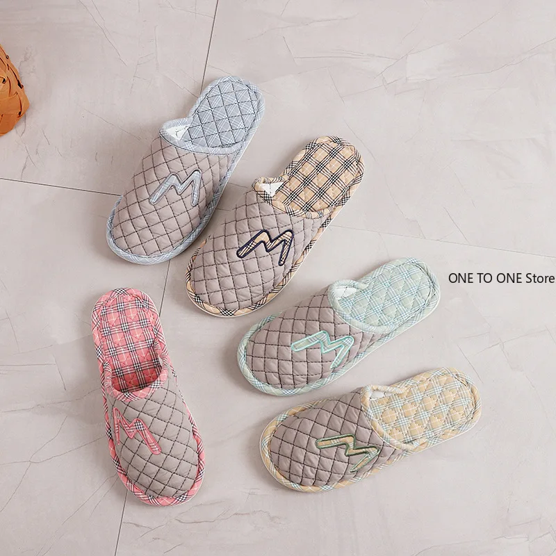 

Wholesale Slipper Version of Couples' Autumn and Winter Home Cotton Slippers, Indoor Wooden Flooring, Silent Soft Soles Shoes