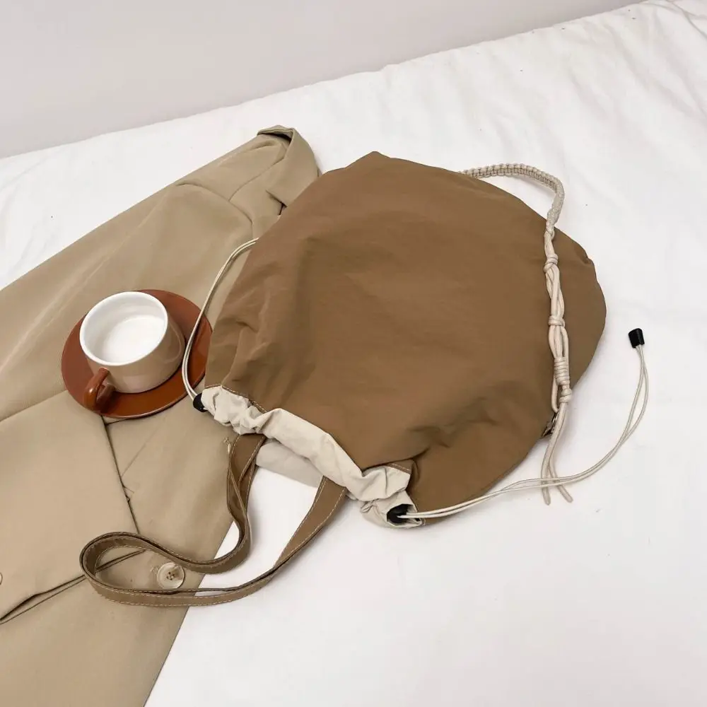 

New Korean Style Drawstring Tote Bag Lightweight Waterproof Large Capacity Tote Bag Nylon Casual Women Shoulder Bag Travel