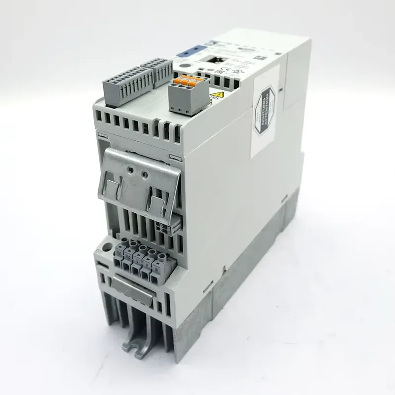 In Stock Lenze VFD E84AVSCE5512SX0 8400 StateLine C Seri Frequency Converter/Inverter Driv for PLC Programming