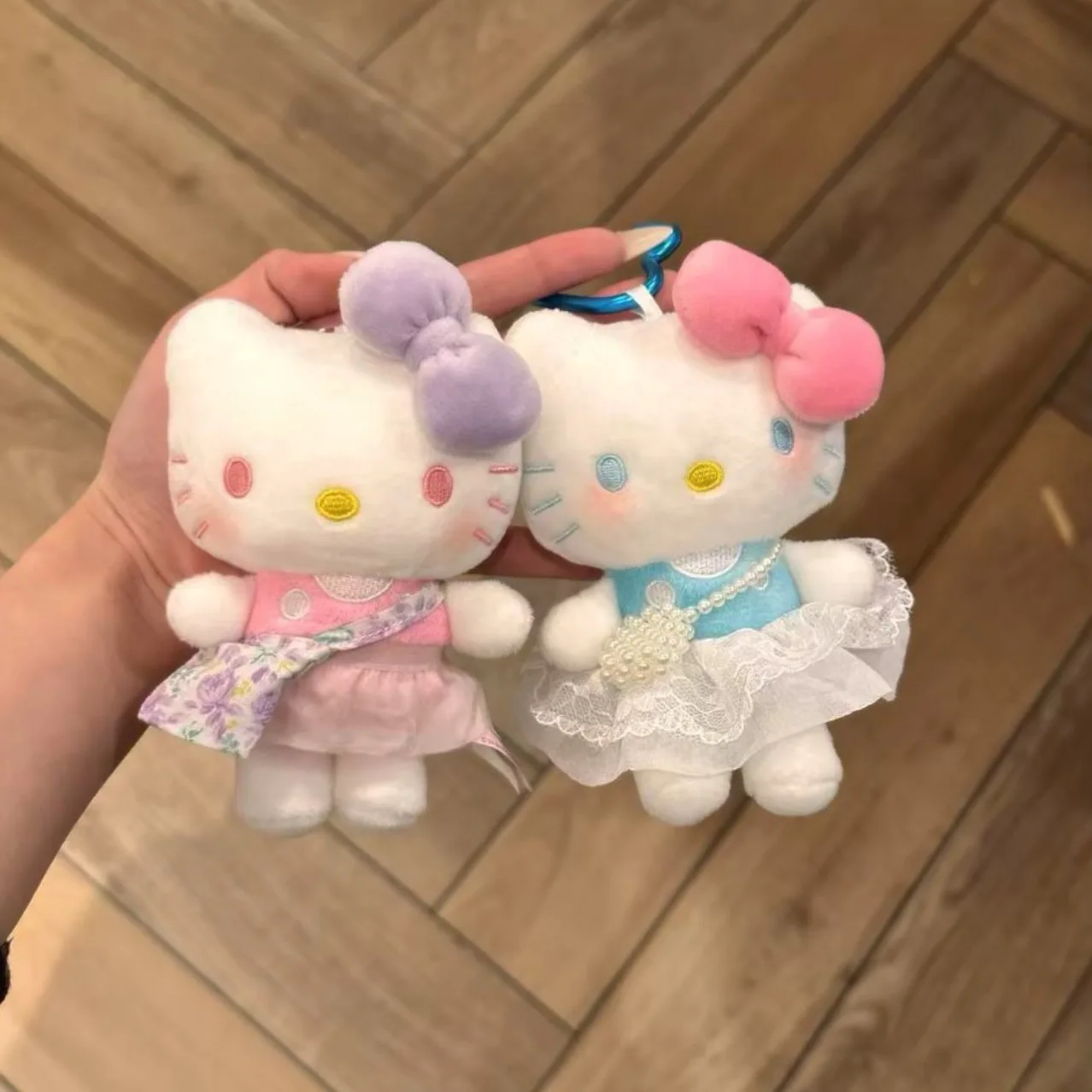 

10Cm New Sanrio Hello Kitty Cute Small Fresh Plush Doll Spring Limited Kitty Bag Hanging Accessories Female Holiday Gifts
