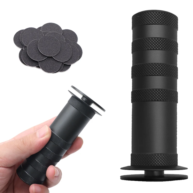 

Electric callus remover with non-slip stripes with speed control and 60 sandpaper discs for dry and cracked skin calluses