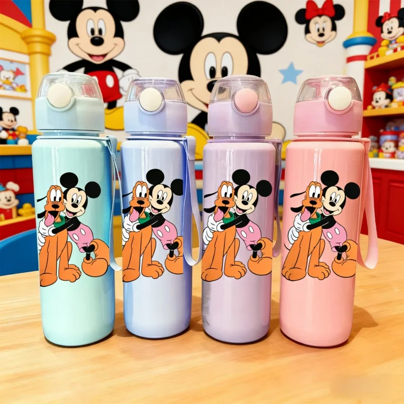 

Бутылка для воды с 3D-печатью в виде Микки Мауса из мультфильмов Диснея — новейшая, милая и стильная, устойчивая к выцветанию, легкая, большой объем 700 мл.